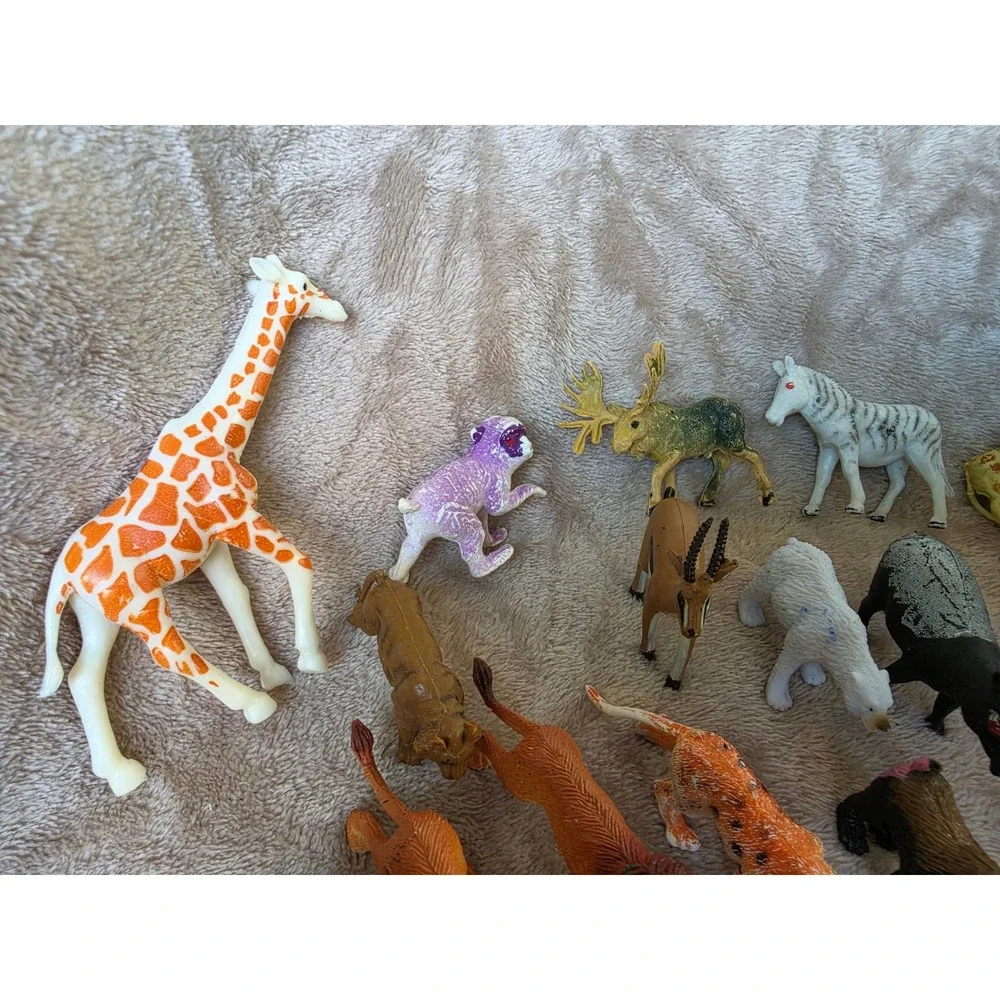 Vintage Plastic Animal Figurines Lot Safari Zoo Wildlife Toys 25+ Pieces